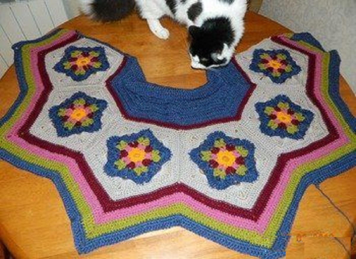 Crochet un gilet pétale et granny (1)