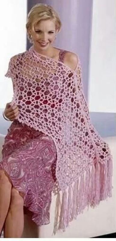 Châle au crochet transformable en poncho
