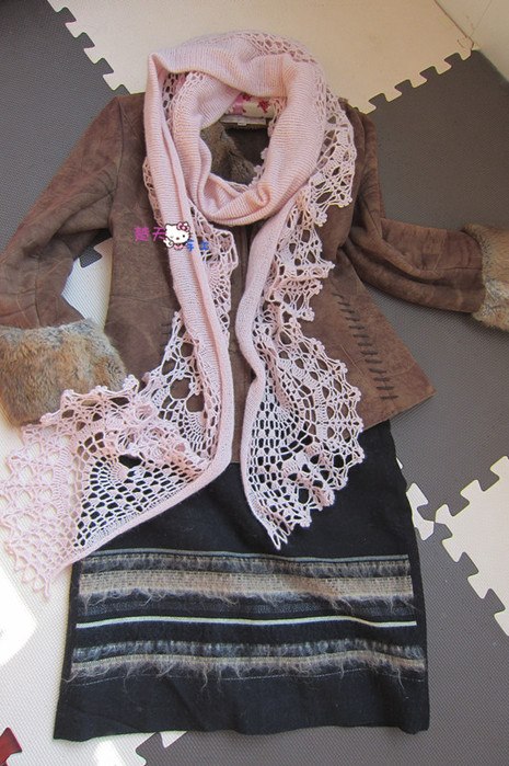Une Fine Écharpe tricot-crochet