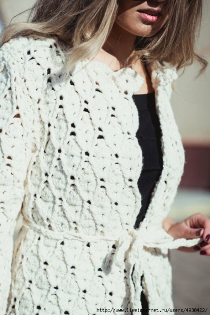 Une veste au crochet très chaude