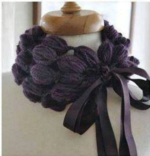 Snood réalisé avec des chapelets de grains