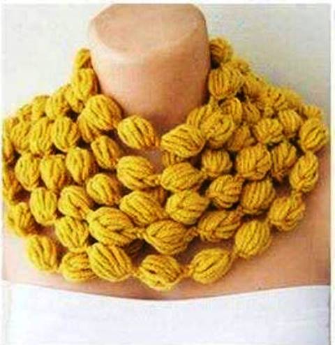 Snood réalisé avec des chapelets de grains