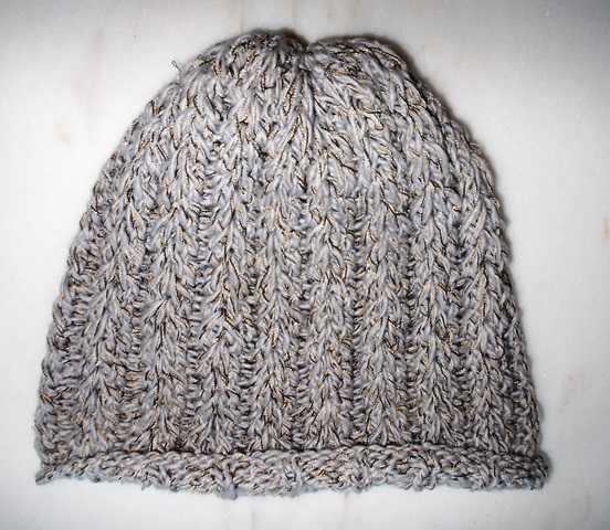 Mon ex-bonnet avec le très beau point du joli cœur