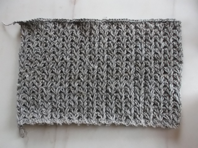 Mon ex-bonnet avec le très beau point du joli cœur