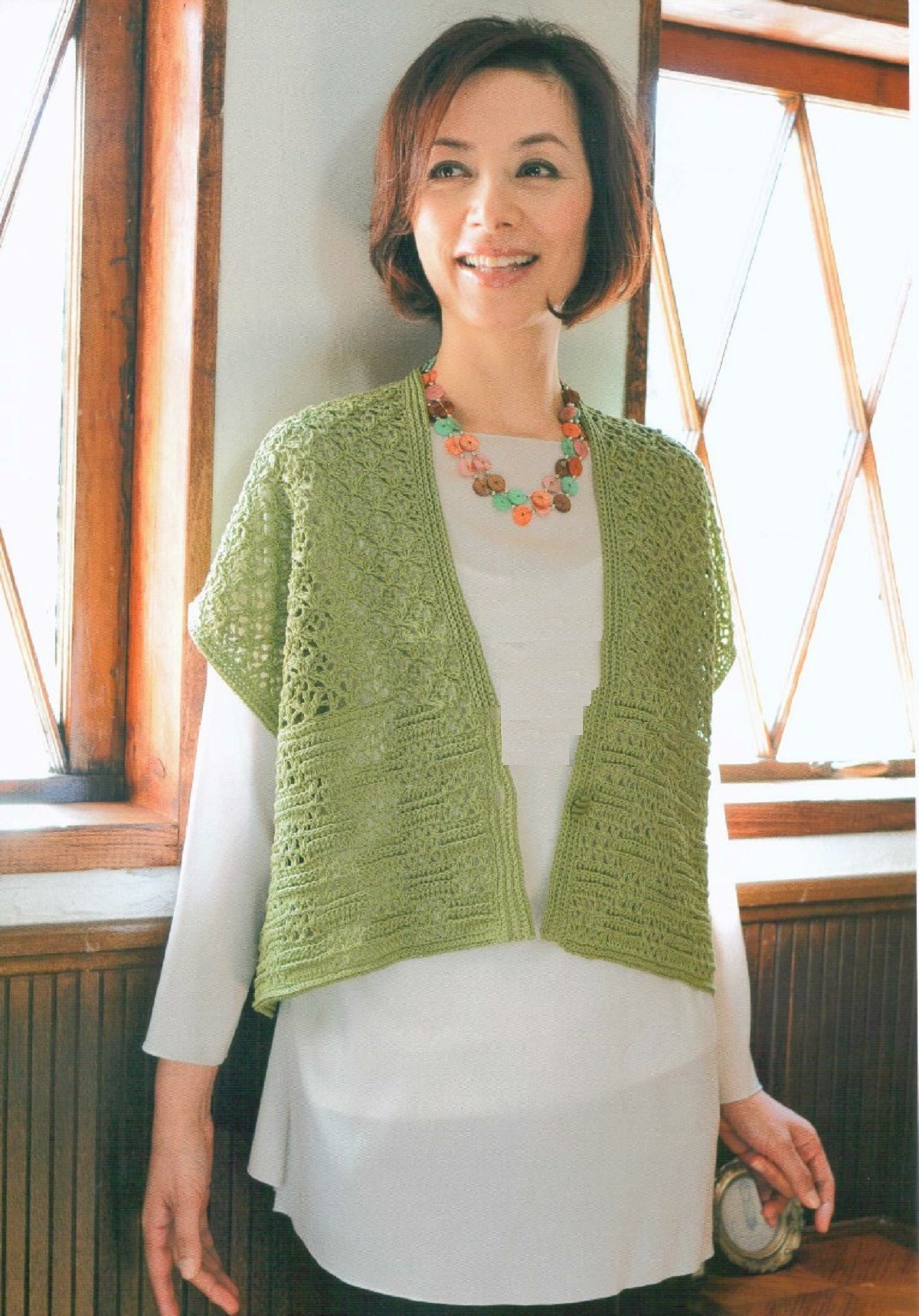 Un gilet zen réalisé avec 2 points très fins