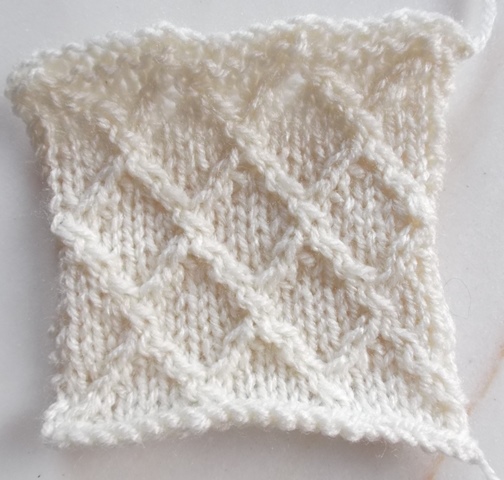Le point jersey croisillon au tricot