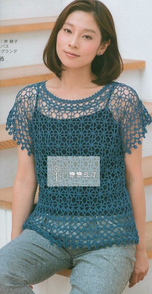 au crochet une tunique au dessin très aéré