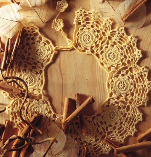 un col de dentelle au crochet