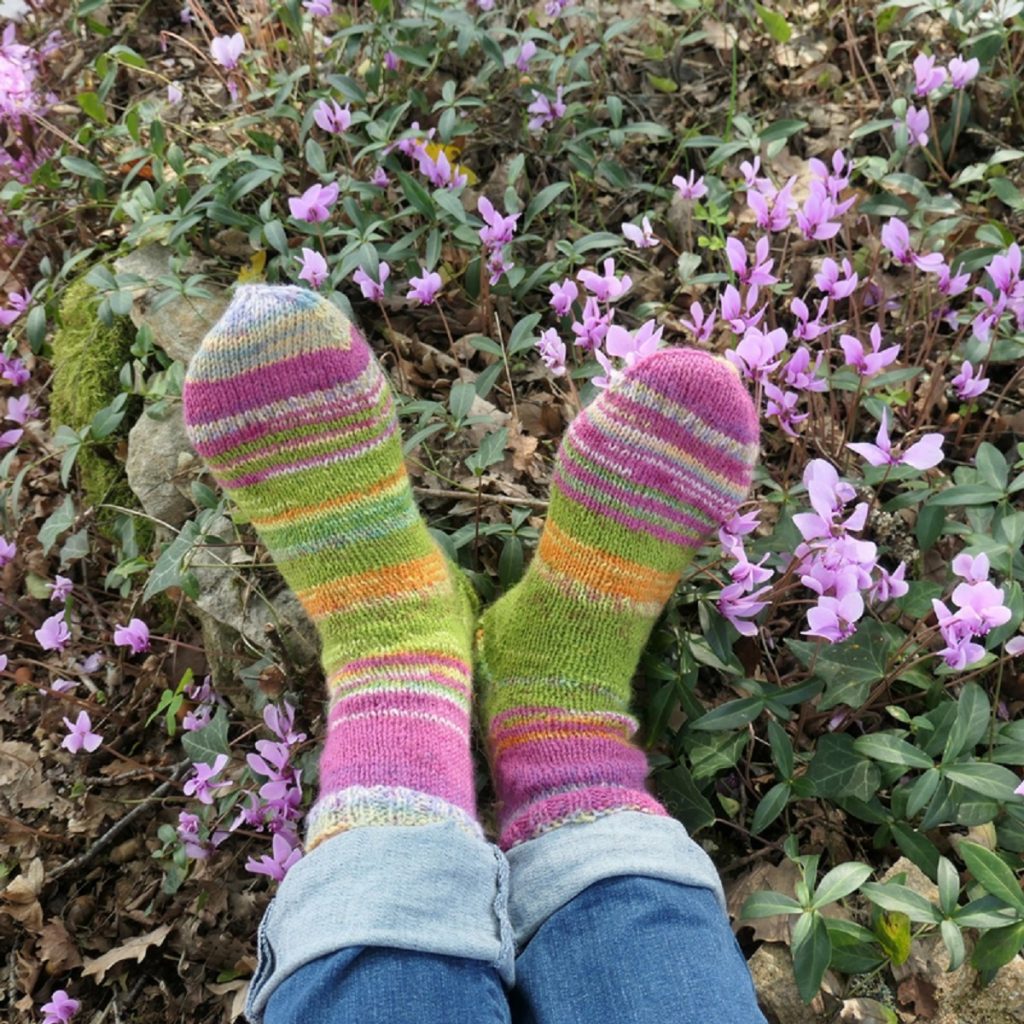 Des chaussettes tricotées main pour toute la famille