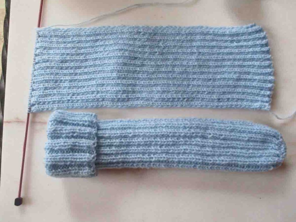 Chaussettes tricotées avec 2 aiguilles