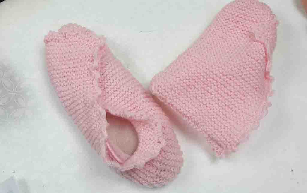 Pantoufle pour femme au tricot.